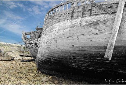 Jeter l'ancre... Cimetière de bateaux de Camaret