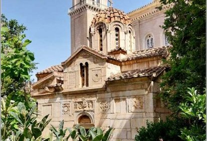 Athènes - église byzantine de la Panagía Kapnikaréa