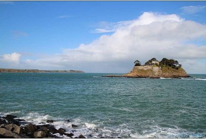 Entre St-Malo et Cancale, l'anse du Guesclin