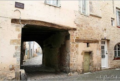 Passage...