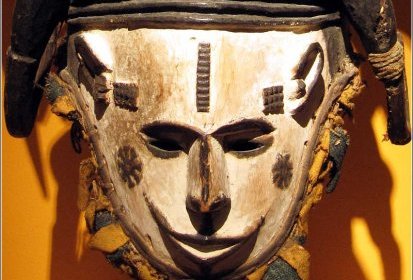 Masque agbogho mwo des IGBO