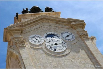 La Valette - horloge du palais des Grands Maîtres