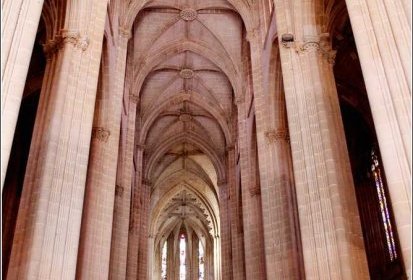Batalha - nef de l'église