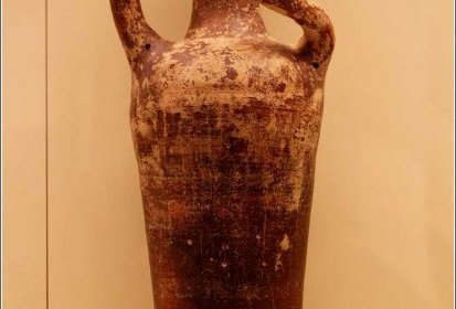 Mycènes - Personnage en terre cuite