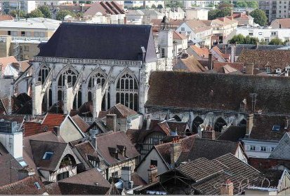 Eglise St Jean (depuis le sommet de la Tour)