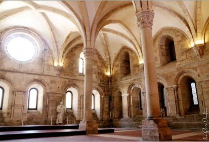 Alcobaça - Monastère de Santa Maria (le réfectoire)