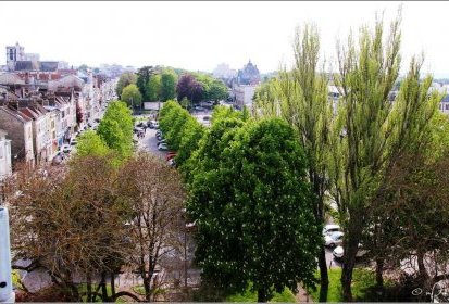 Troyes - vers le Jardin du Rocher