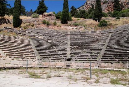 Delphes - Sanctuaire d'Apollon - Théâtre