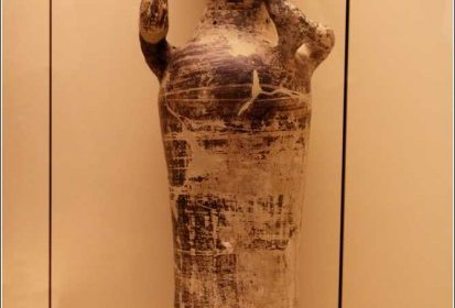 Mycènes - Personnage en terre cuite