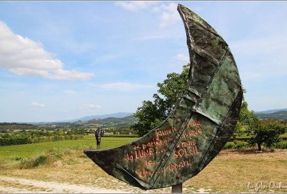 Joucas, sculpture